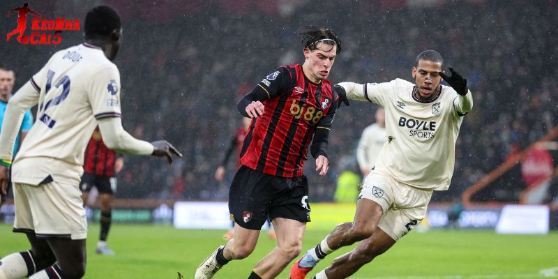 Bournemouth luôn là đối thủ khó chịu của West Ham những năm gần đây